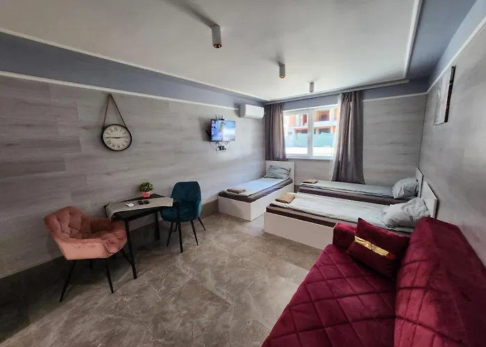 Continental 4 アパート