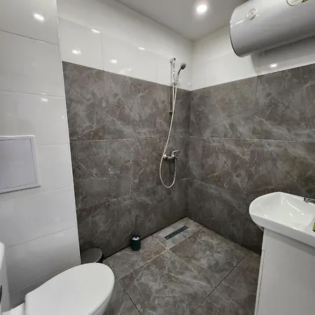 Continental 4 *